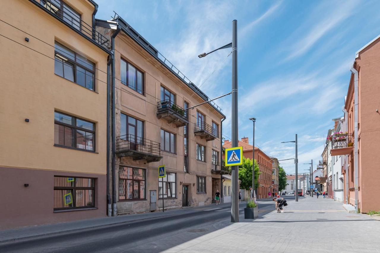 White 1 Bd Old Town Apartment By Hostlovers Kaunas Exterior photo